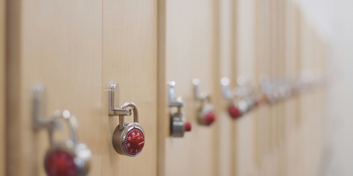 How Students Can Benefit from Self Storage During Vacations