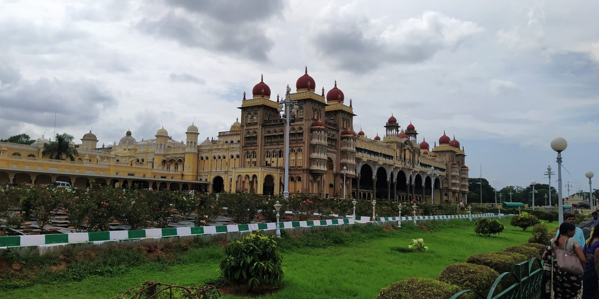 Mysore Ooty Coorg Tour Package for Couples & Honeymoon