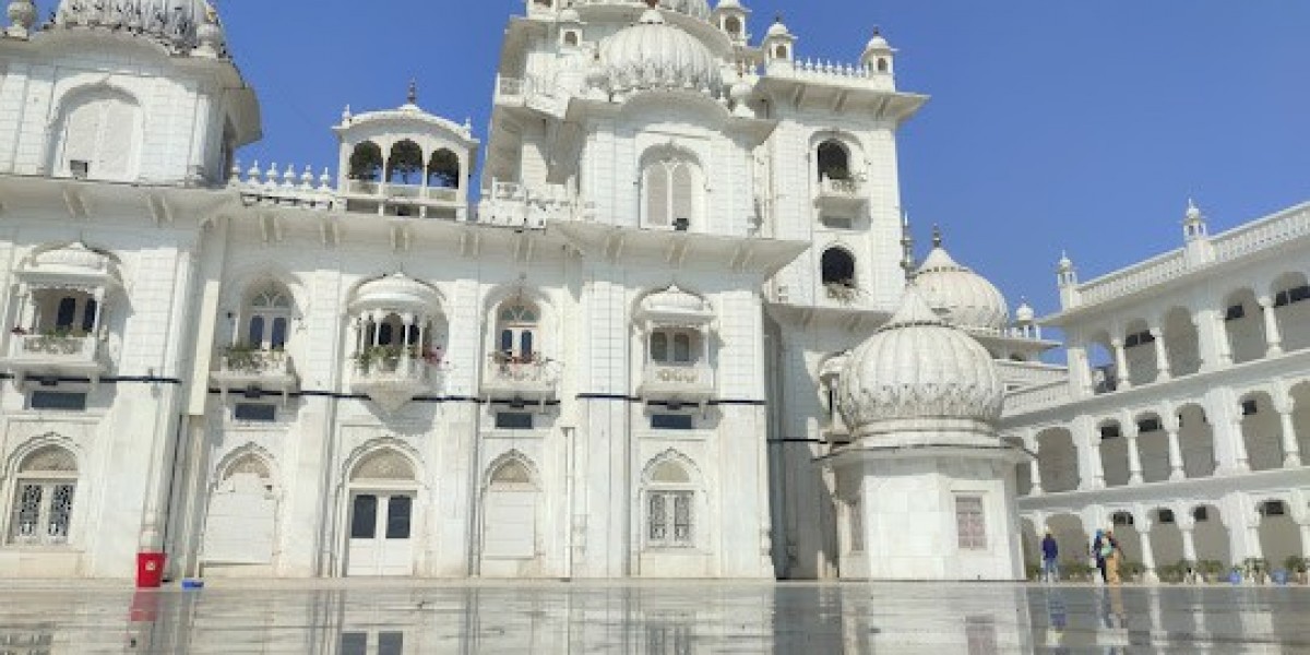 Prayagraj to Patna Taxi Booking
