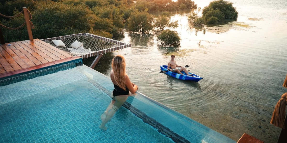 "Discover LuxeGlamp UAE – A Luxury Beach Escape for Families in Dubai "
