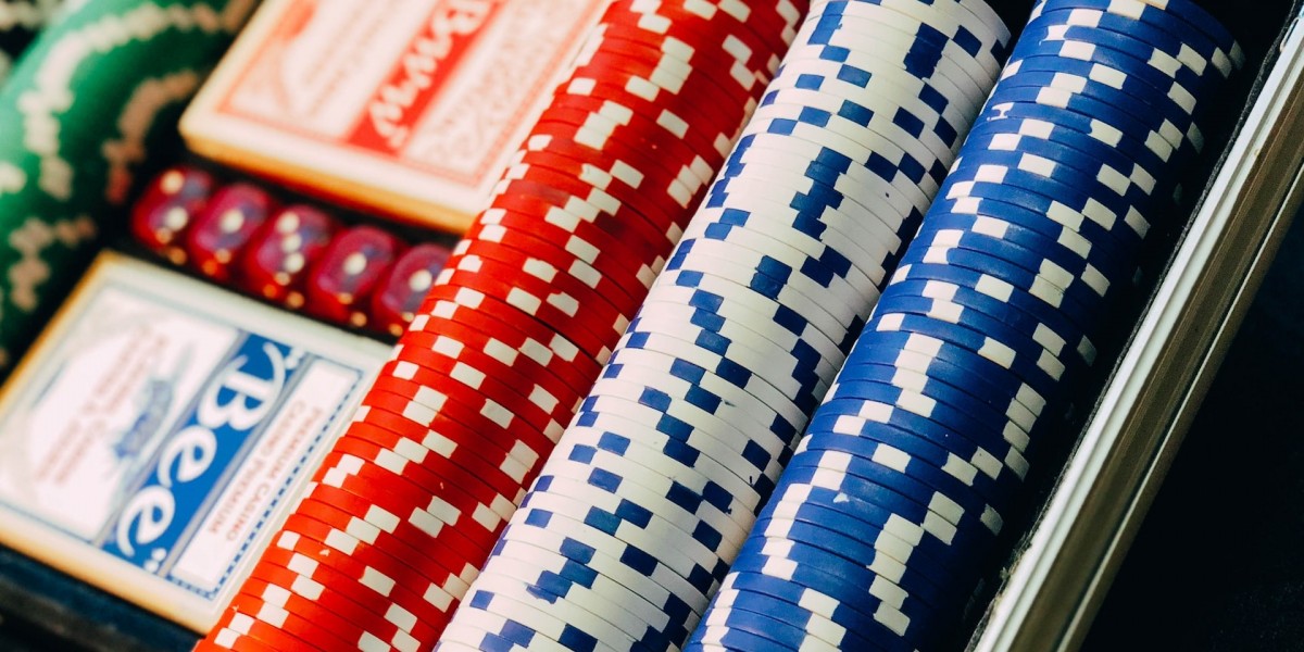 Hvordan reversere oddsene: En grundig gjennomgang av matematiske strategier for å vinne på nettcasino