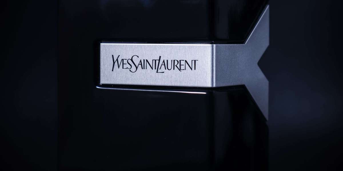 Yves Saint Laurent Perfumes: Bestsellers Reviewed